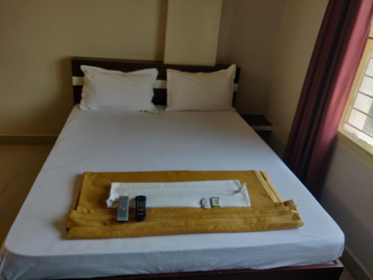 Parkwood Executive Rooms Inn Bangalore Eksteriør bilde